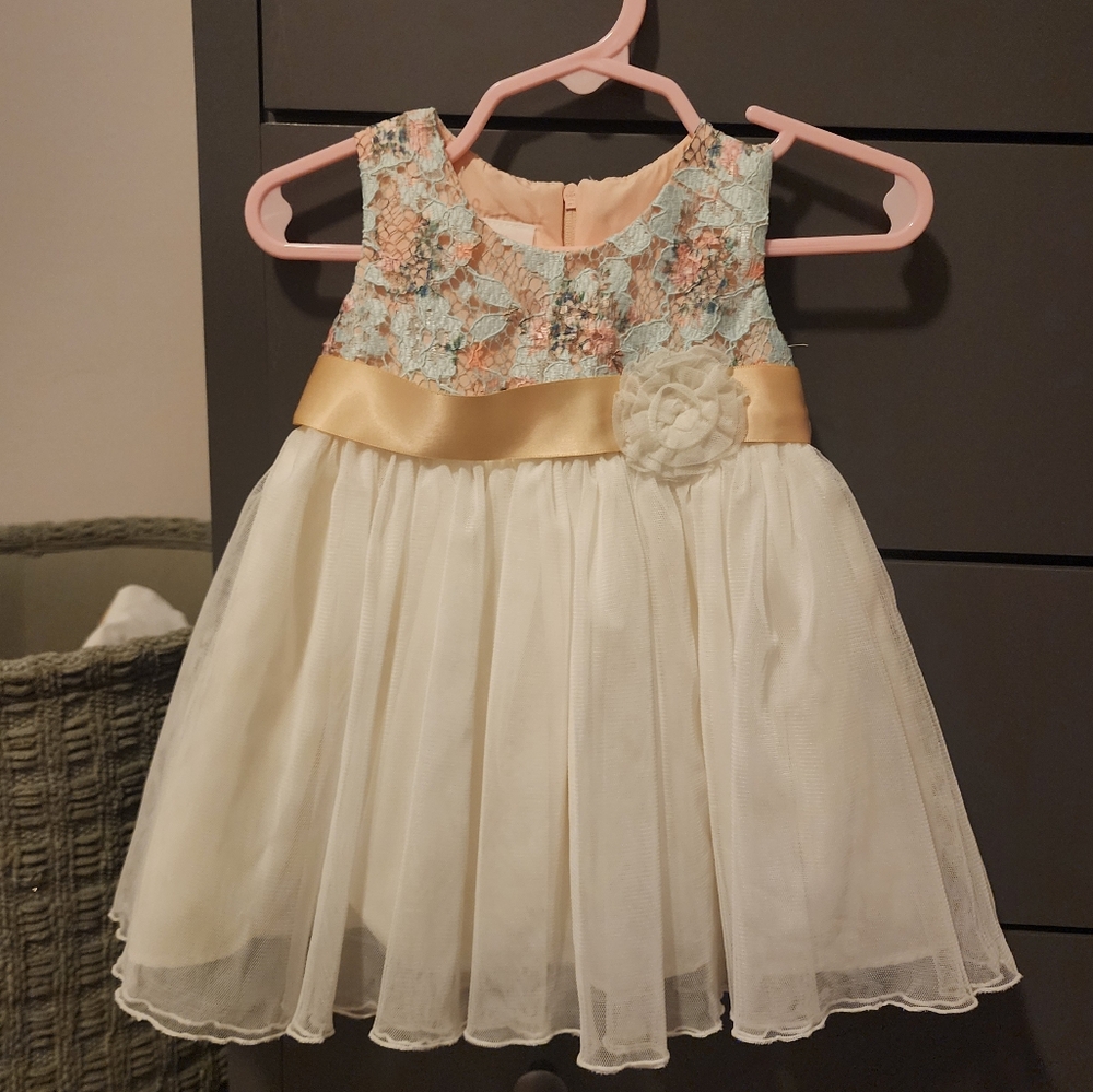 Elegant Cream and Gold Kids Dress 6-9M